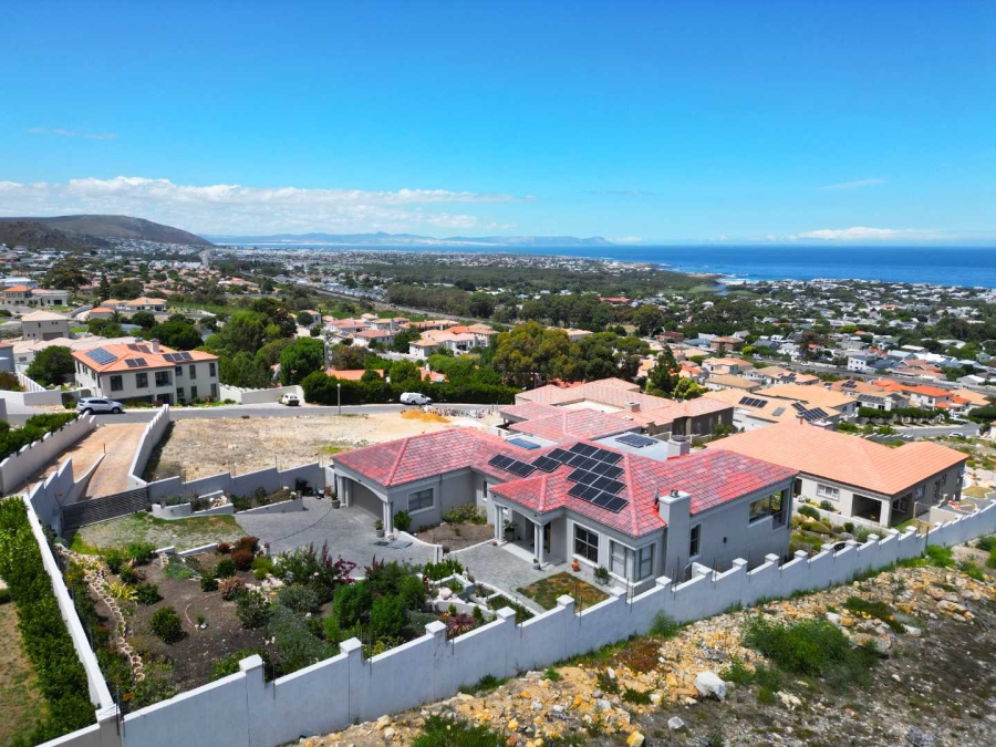 4 Bedroom Property for Sale in Onrus Western Cape